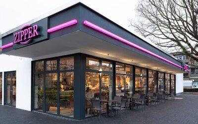 Handwerkliches Backen bei Bäckerei Zipper – Friedrich Steinbackofen im Einsatz