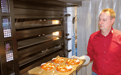 Herdbacken aus Überzeugung – Bäckerei Schneider nutzt Friedrich Etagenöfen fürs Ladenbacken